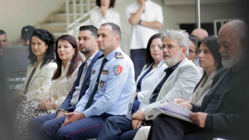 “Hudhrën e paskemi me vete”/ Menaxhimi i plazheve, Rama batuta me Qosen: Shpresoj të na bashkohet…