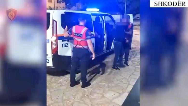 I mituri plagosi me thikë 33-vjeçarin në Shkodër, arrestohet se bashku me babain