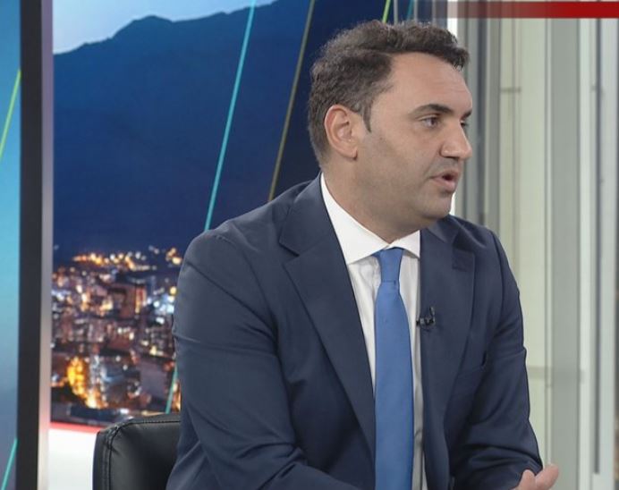 “I priste në zyrë me Duckën”, akuza e fortë e Këlliçit për Ramën: Kryeministri i lidhur me funksionarë të…