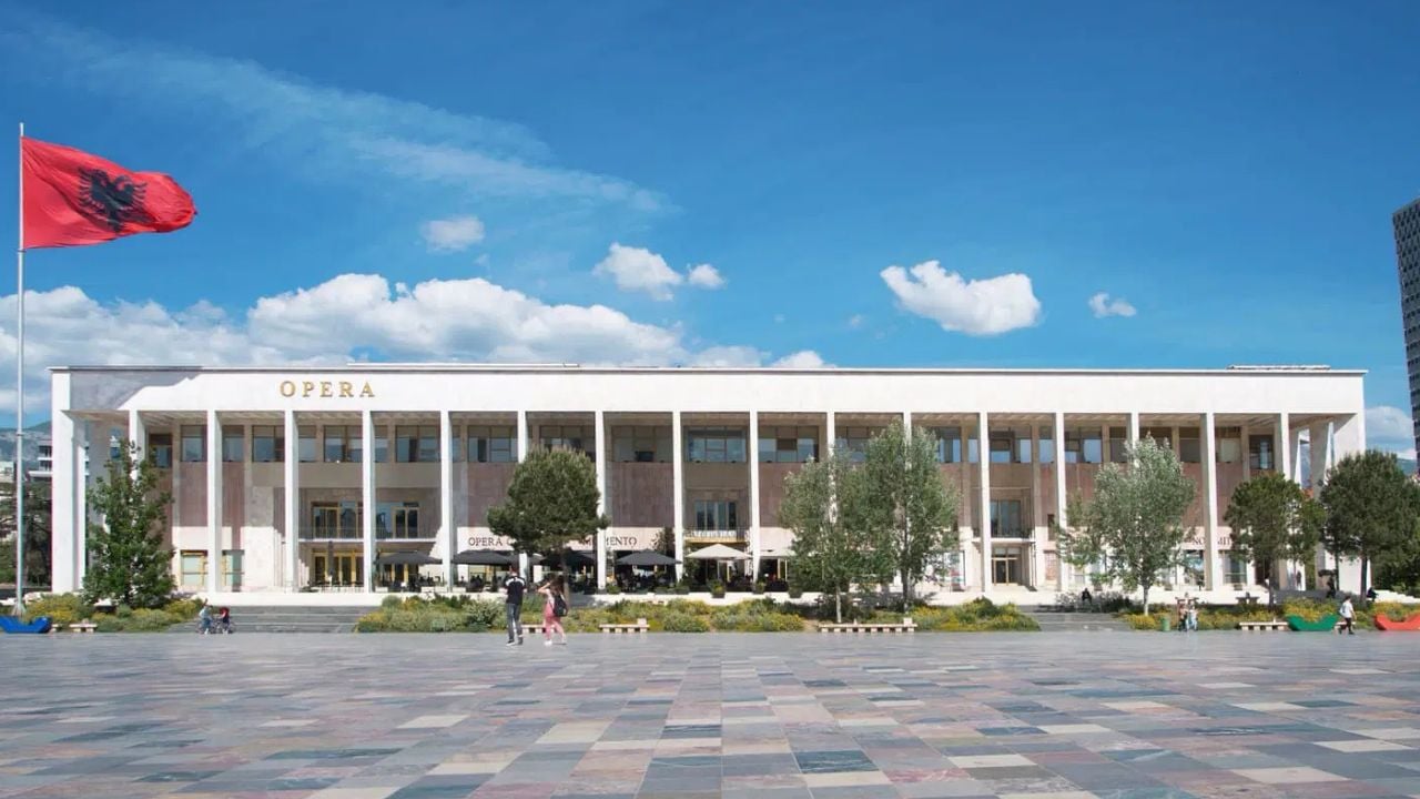 Incidenti i sopranos Eva Golemi gjatë shfaqjes La Traviata, reagon TKOB: Gjendja shëndetësore e qëndrueshme