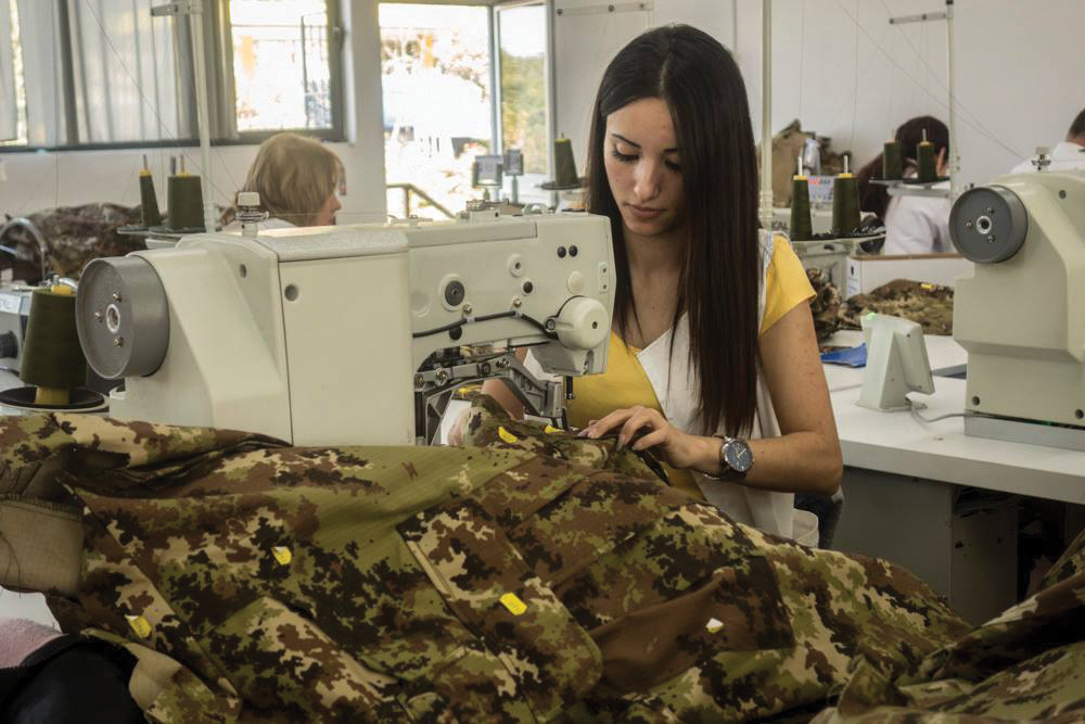 Industria përpunuese po kthehet në magazinuese, pasojat në afatin e gjatë