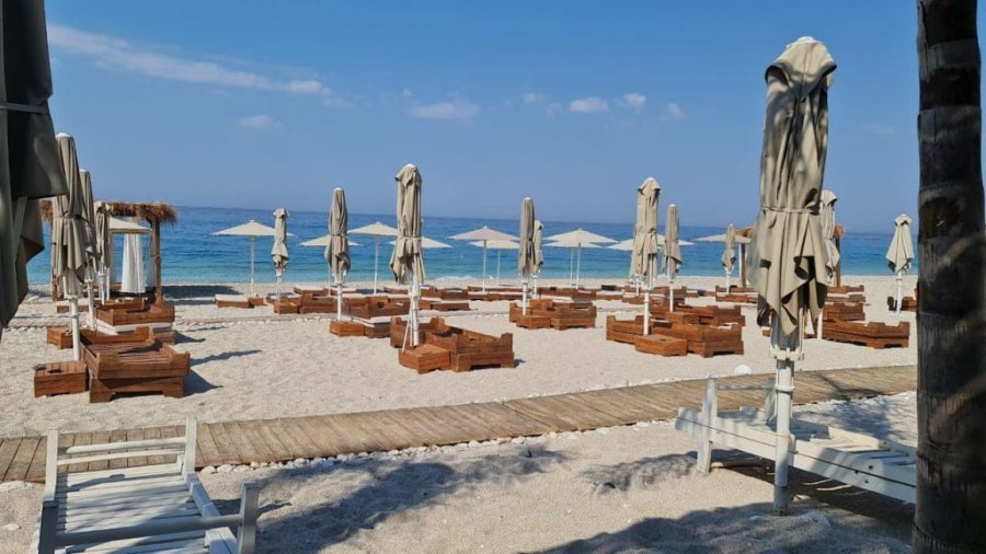 Infrastruktura, mungesa e ujit, shërbimet…rilindja e Ramës ‘përze’ turistët nga sytë – këmbët