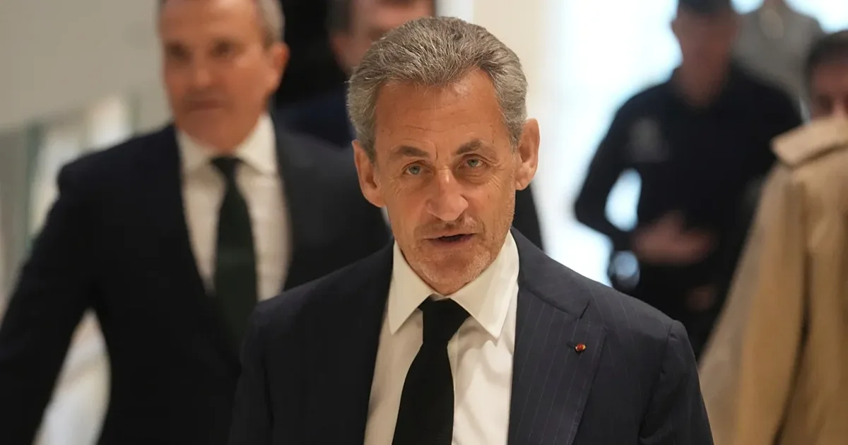 Ish-presidenti francez Sarkozy shpallet fajtor për konspiracion në rastin e fushatës zgjedhore në Libi