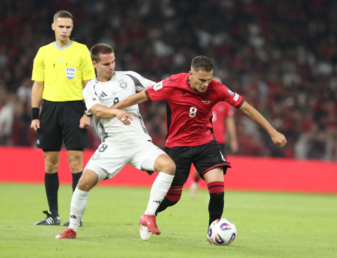 “Ishte si një finale”, Asllani pas takimit: Kemi skuadër të fortë, Shqipëria mund të arrijë shumë