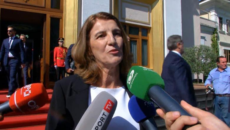 ‘Ithtare e helenizmit’, kushërira deputete e Lapajt paraqitet në Kuvend: Jam shqiptare