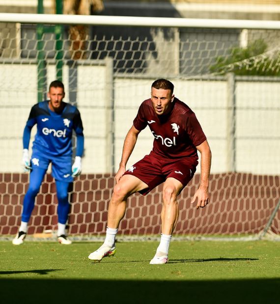 “Jam një luftëtar”, Ismajli: Shiriti me Shqipërinë moment historik (VIDEO)