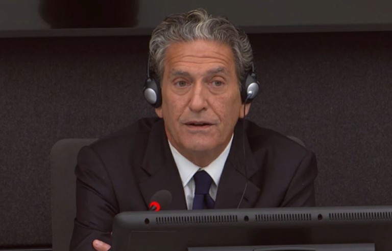 James Rubin, deklarata të forta në Hagë: Thaçi u kërcënua për të firmosur marrëveshjen e Rambujesë