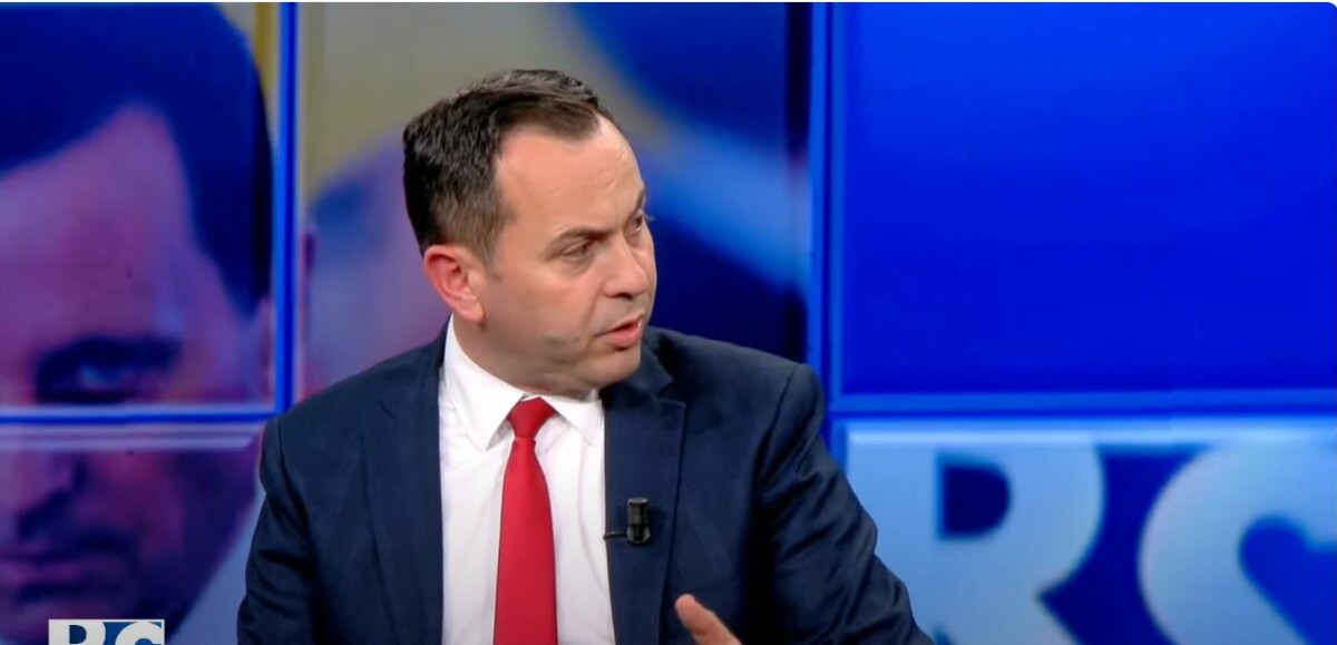 Juristi Daci: Juridikisht, Veliaj nuk mund të shkarkohet, ja procedura