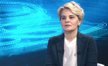 “Kam lindur në mes të Tiranës”, Monika Kryemadhi thyen heshtjen: Ja e vërteta e pasurisë time