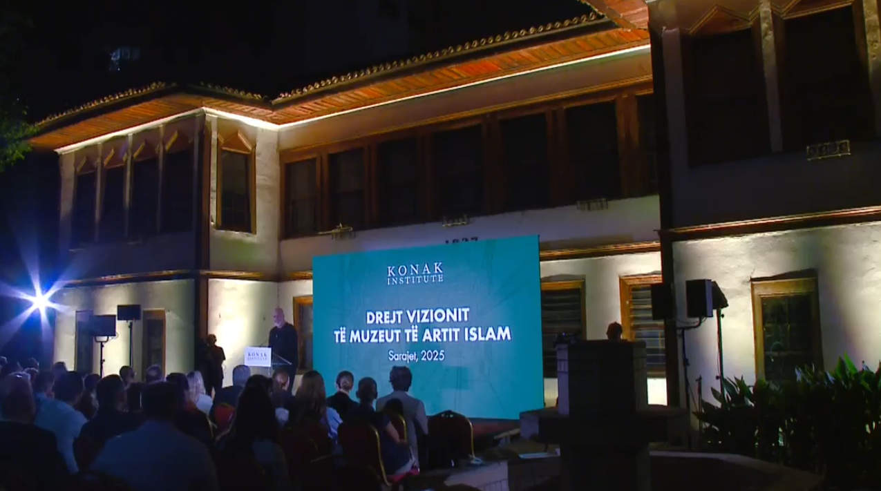 Katër muslimanë molepsin Ramën: Muze islam te Toptanët