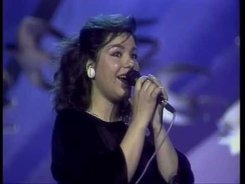 Këngë e paharruar nga e ndjera, Anita Bitri: Ti s’je ai që njoha unë (teksti dhe kënga)