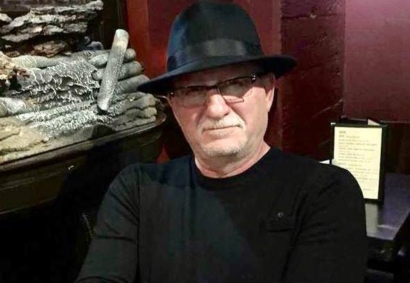 Këto janë vargje dashurie për ata që s’dashuruan kurrë…