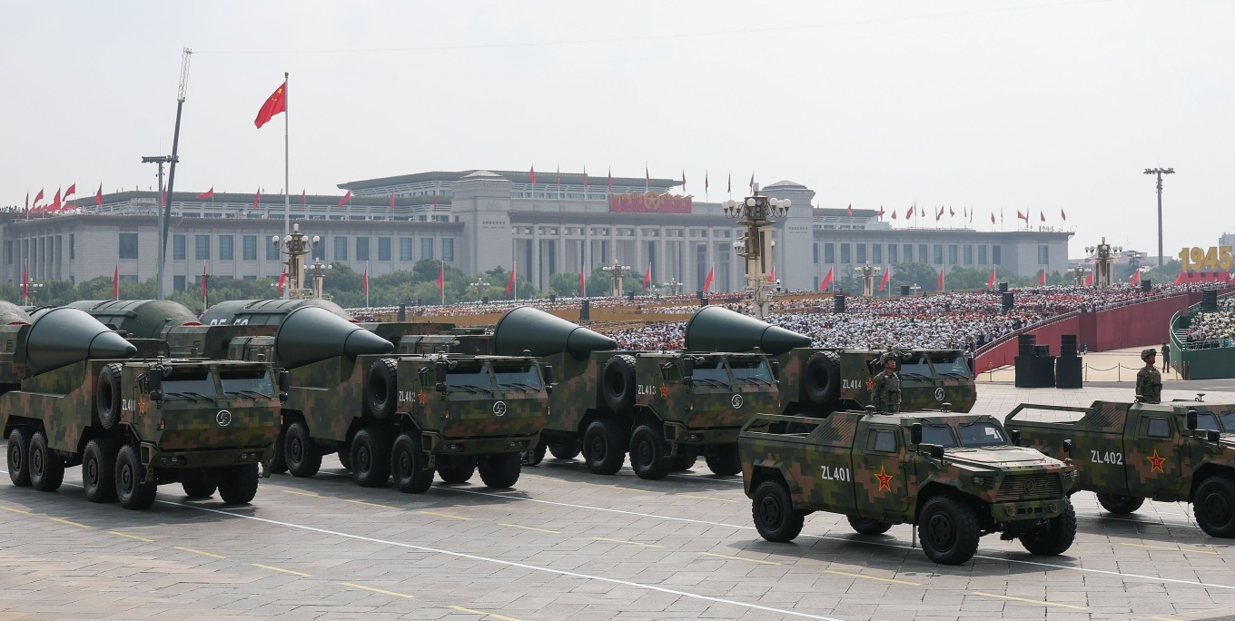 Kina i tregon muskujt SHBA-ve, presidenti kinez ndjek paradën ushtarake i shoqëruar nga Putin dhe Kim Jong Un