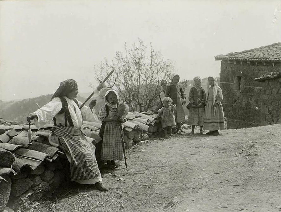 Koha e miqësisë me grekët? Hera e parë kur çamët u ftuan në Athinë, ngjarja e panjohur më 4 gusht 1937! Takimi i Bajo Topullit me Musa Demin