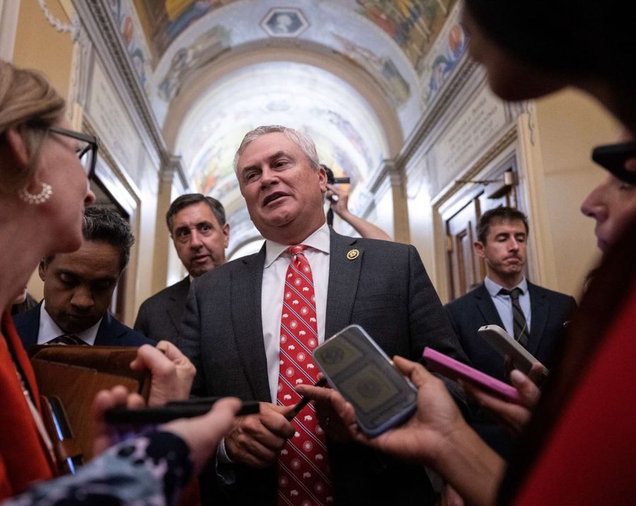 Komisioni i Dhomës së Përfaqësuesve publikon mbi 33 mijë faqe të dosjeve të Jeffrey Epstein