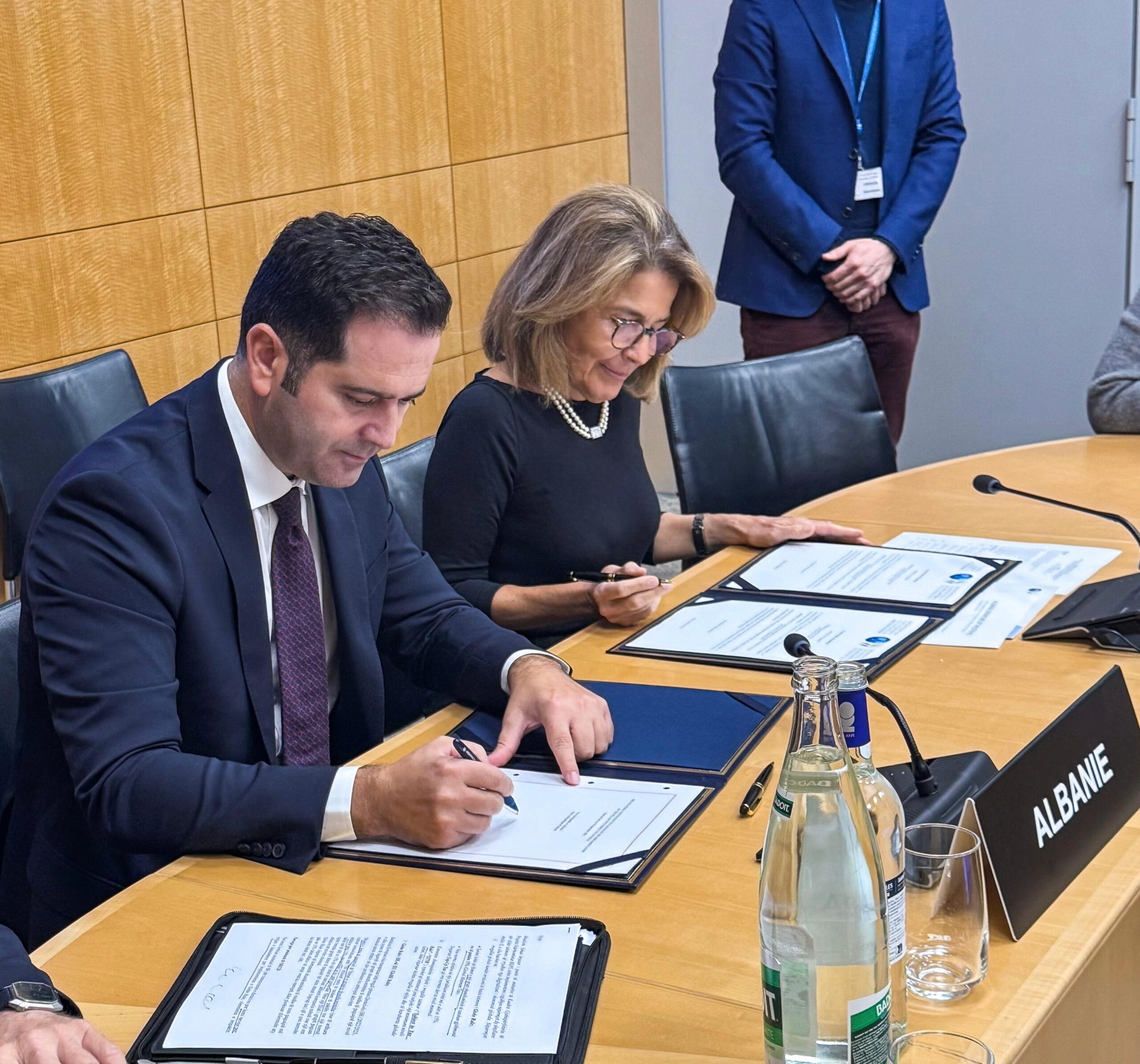 Konventa e re tatimore ndalon zhvendosjen e fitimeve drejt vendeve me tatim më të ulët se 9%