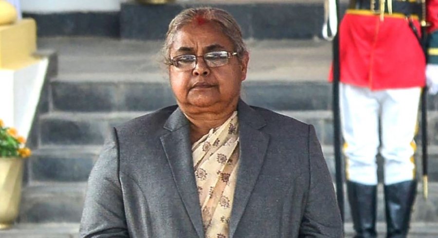 Kthehet qetësia në Nepal, gjykatësja betohet si kryeministre