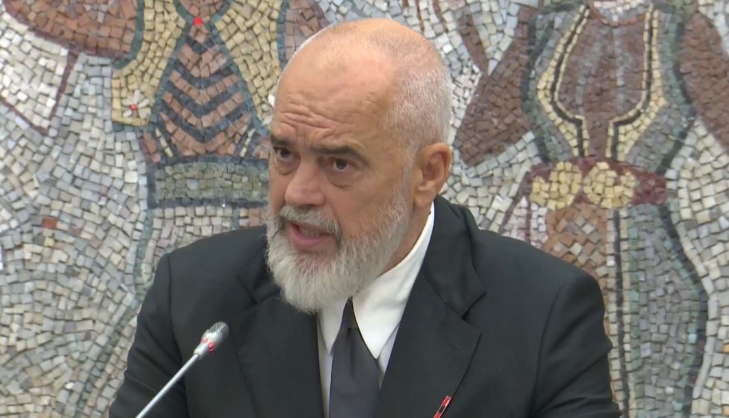 “Kush abuzon me lejen, do futet në listën e zezë”/ Rama për ndryshimet e reja: Ata që shesin një apartament dy herë, konfiskim direkt