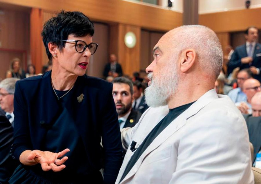 Kush është Marta Kos, entuziastja e Edi Ramës