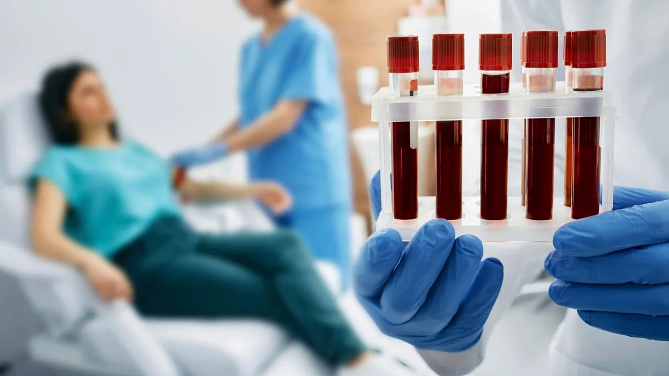 Ky test i thjeshtë gjaku mund të revolucionarizojë diagnozën e Alzheimerit