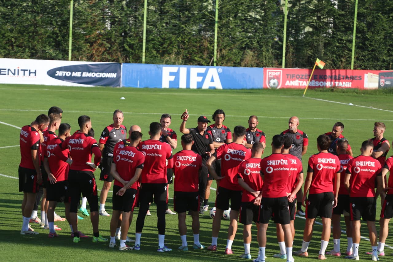 Letonia në prag, Shqiperia vazhdon përgatitjet, probleme për një lojtar