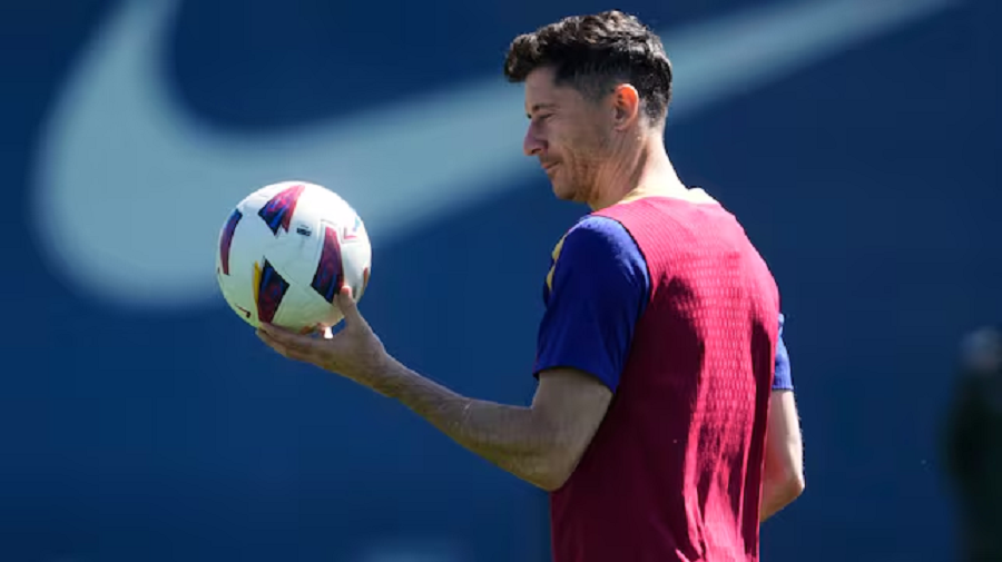 Lewandowski dhe keqardhjet e tij për “Topin e Artë”: E meritova, por e di si funksionon…