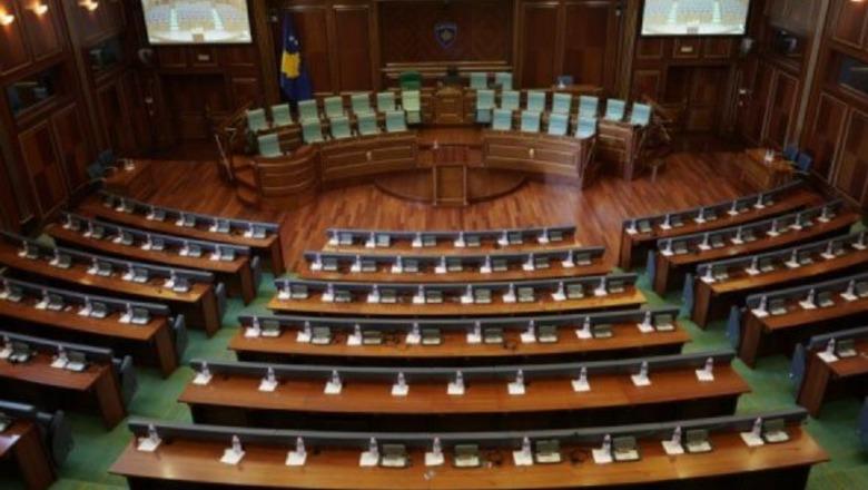 “Lista Serbe apelon në Kushtetuese”/ Ngërçi politik, reagon Veliu:Kuvendi i Kosovës u konstituua me një nënkryetar më..