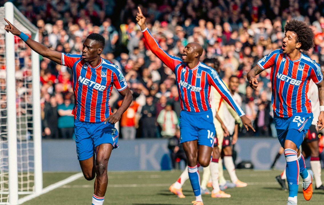 Liverpool pëson humbjen e parë, Chelsea turpërohet në shtëpi. City fiton bën “manita” (video)