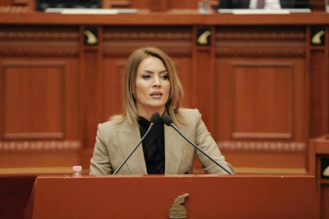 Manastirliu zgjidhet për të garuar për zgjedhjet e bashkisë, Gjylameti drejt rikthimit në Parlament si deputete