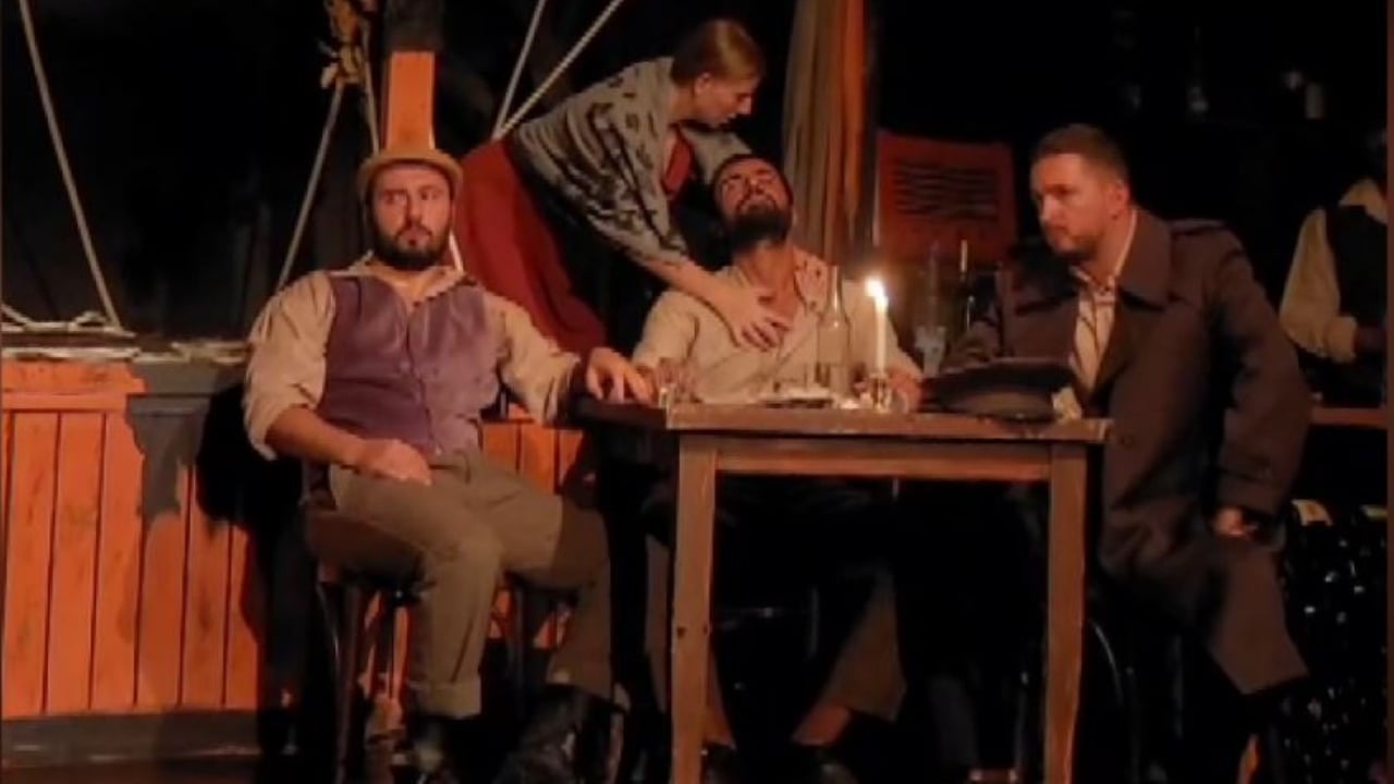 “Marmelladov” në teatrin Metropol/ Shfaqja që trajton kompleksitetin e njerëzve në trysni do të jetë në skenë nga 5 deri në 7 shtator