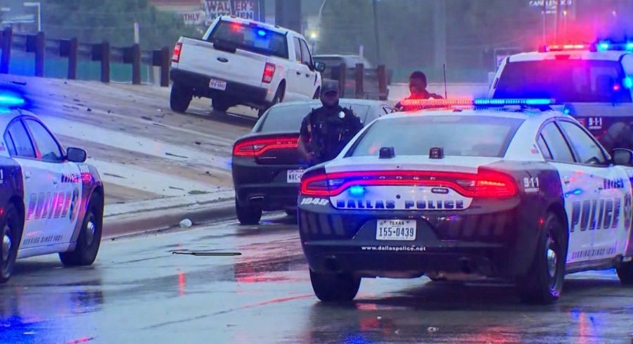 Masakra në Dallas/ FBI: Fishekët e gjetur pranë personit të armatosur përmbajnë mesazh anti-ICE