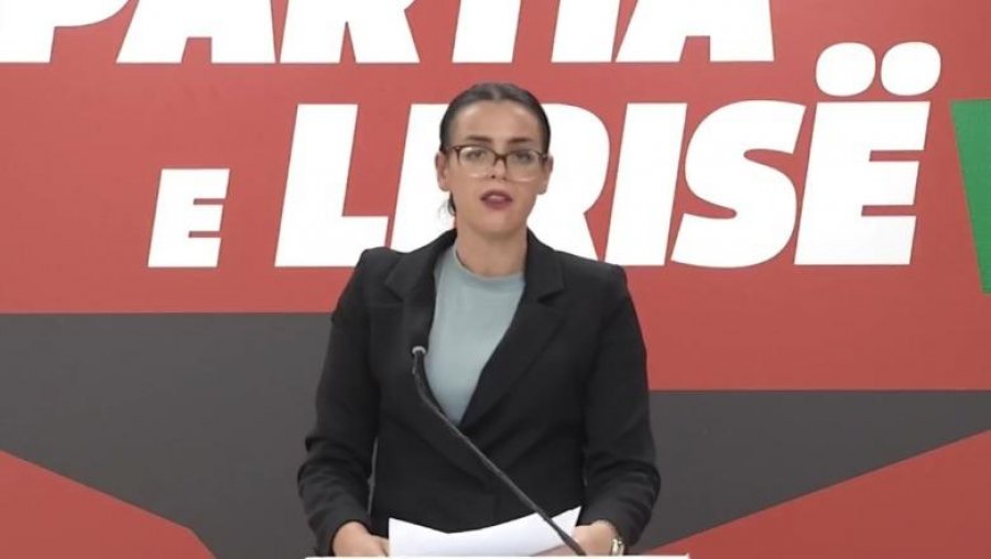 ‘Mbetjet urbane në Shqipëri’/ PL: Qeveria grabit miliarda, qytetarët mbyten në plehra