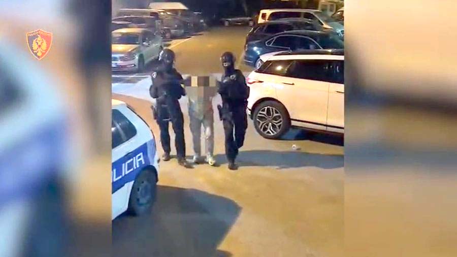 Merrnin deri në 35 mijë dollarë, goditet rrjeti që trafikonte njerëz në SHBA dhe Kanada, kush janë 3 të arrestuarit