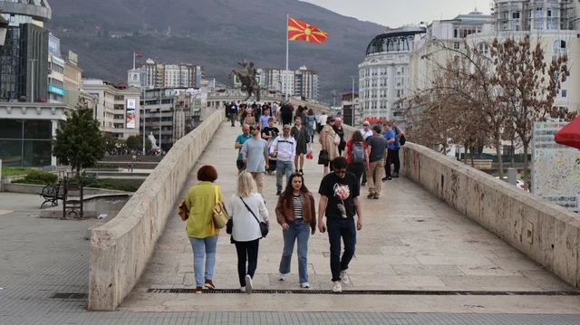 Mickoski ngre alarmin: Kriza demografike kërcënon sistemin e pensioneve në Maqedoninë e Veriut