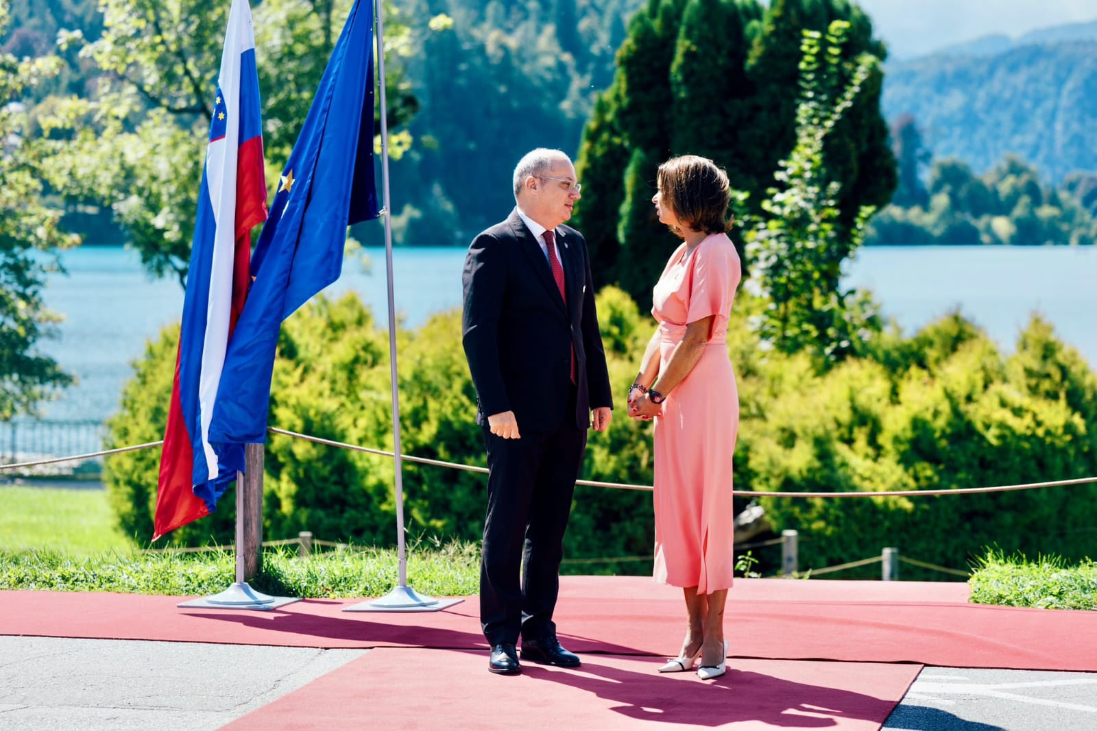 Ministri Hasani në Forumin Strategjik të Bled 2025: Shqipëria e angazhuar për bashkëpunim rajonal e global