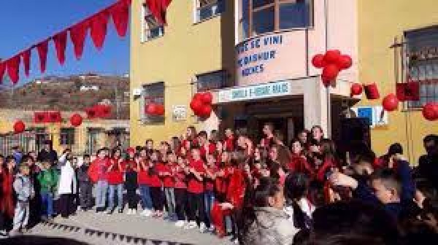 Ministria e Arsimit njofton rihapjen e regjistrimeve për klasat e para dhe të dhjeta