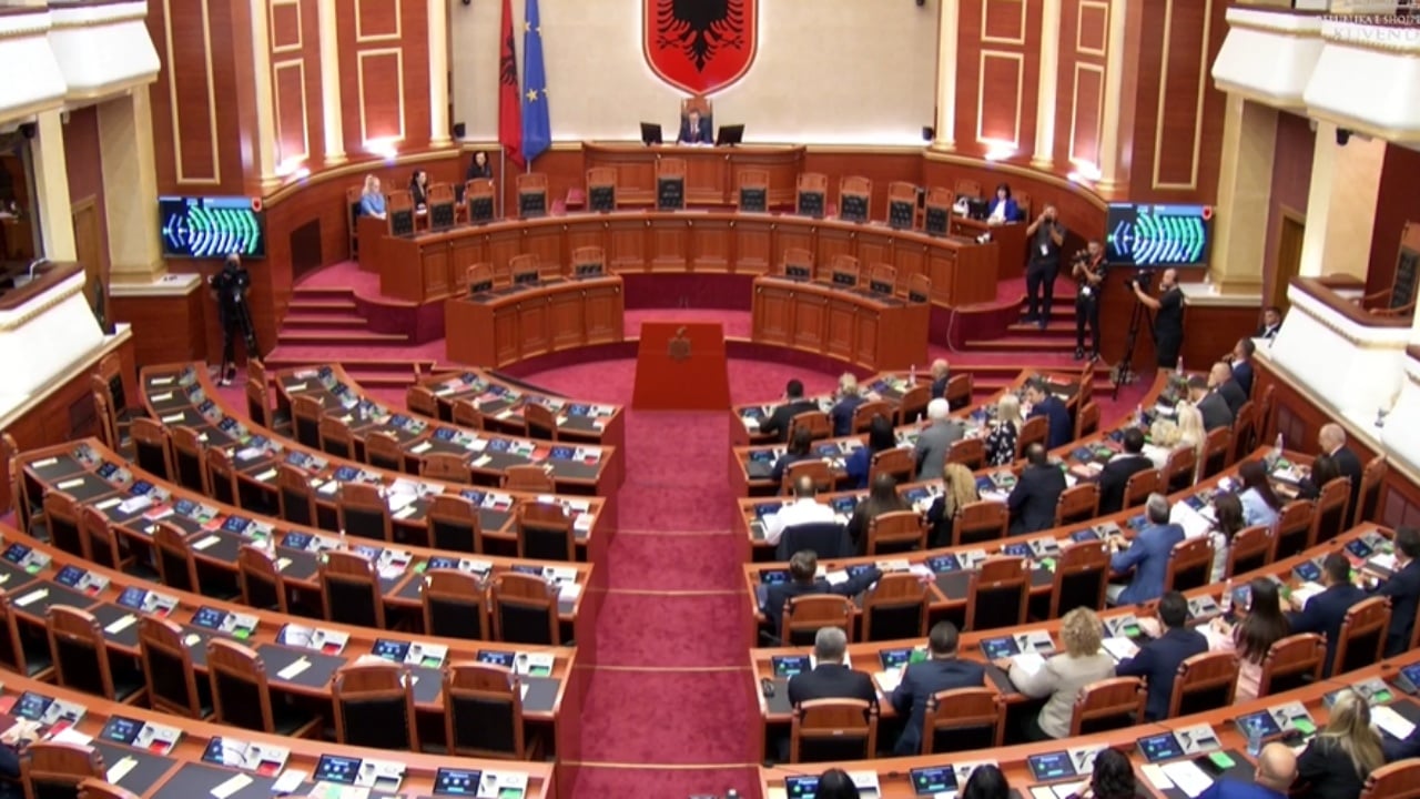Miratohet projektvendimi, zgjidhen kryetarët e komisioneve parlamentare, PD nuk merr pjesë në seancë