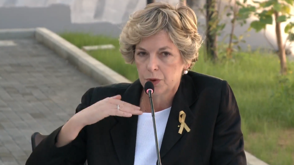 “Mjekësi me inteligjencë artificiale”, ministrja Sala premton rimbursimin e barnave onkologjike: Mjekët e rinj do t’i mbajmë në Shqipëri