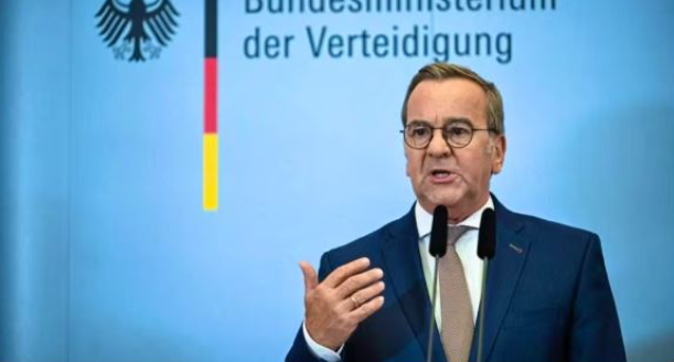 “Moska provokoi përsëri”, ministri gjerman i Mbrojtjes: Avioni rus fluturoi mbi fregatën tonë detare!