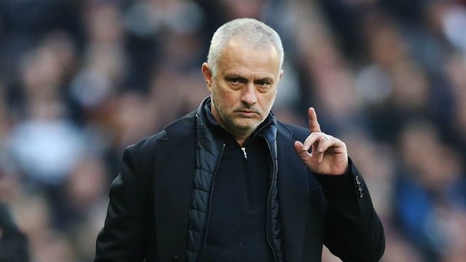 Murinjo te Benfika, akord dy vjeçar, sot në…seancë