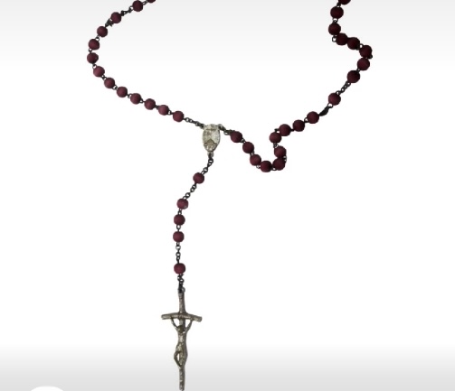 Muzeu Historik Kombëtar ruan relike e sende personale të Shën Terezës