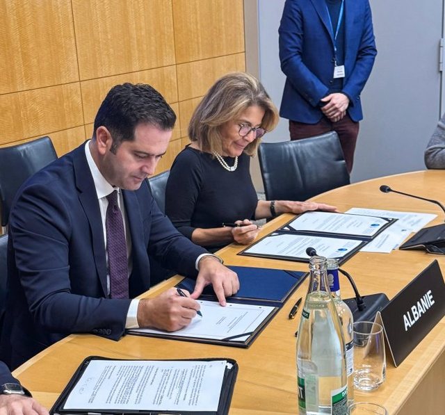 Nënshkruhet konventa që parandalon zhvendosjen e fitimeve në vende me tatim më të ulët