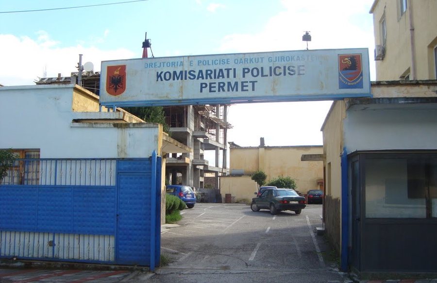 Nga Belshi për të vjedhur banesa, lokale e objekte kulti në Memaliaj dhe Përmet, pranga nënës në kërkim i biri