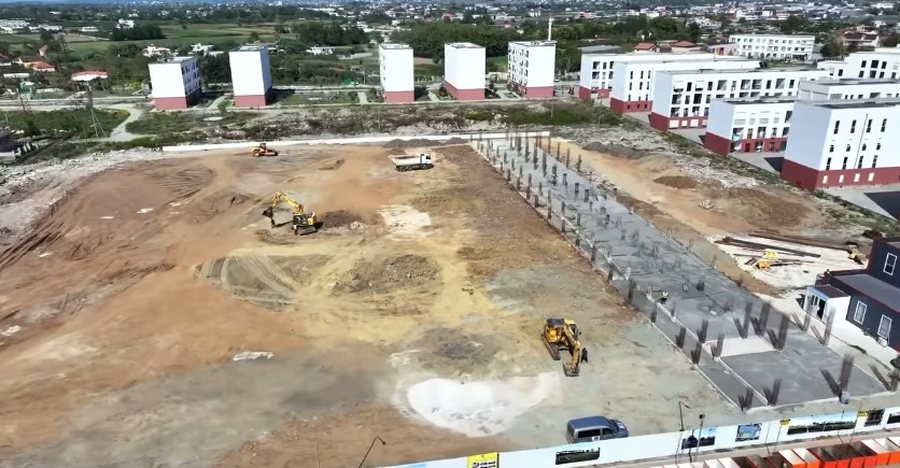 Nis puna për ndërtimin e stadiumit të Kamzës, Rama ndan pamjet: Me standarde të FIFA