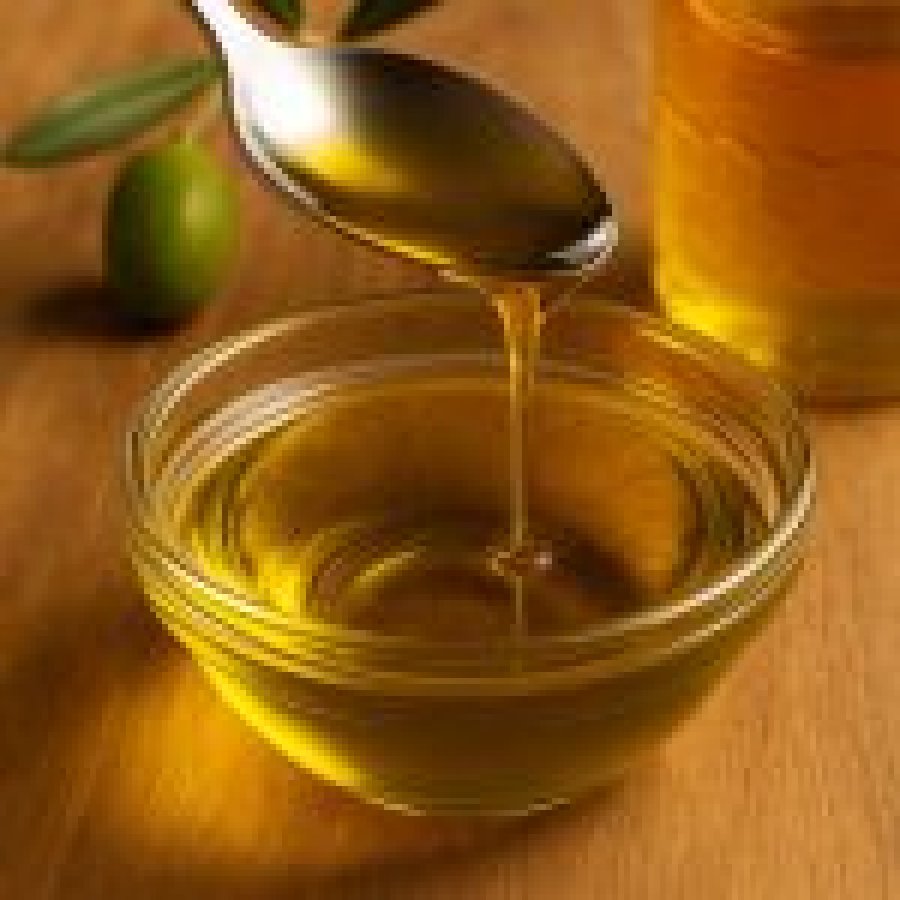 Një lugë vaj ulliri dhe një lugë mjaltë, përmison aparatin tretës dhe imunitetin