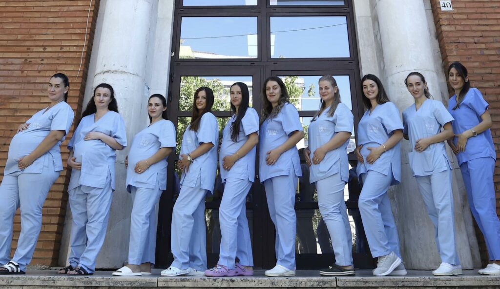 “Një rastësi e bukur”, Rama komenton rastin e rrallë të 10 mamive shtatzënë te i njëjti maternitet