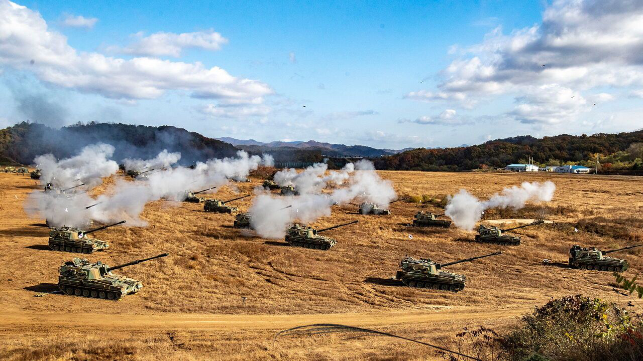 Njihuni me tregtarët e rinj më të nxehtë të armëve në botë