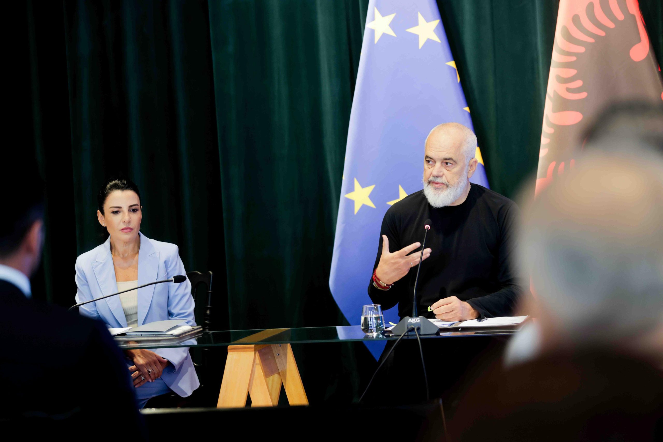 “Nuk do të shpikim rrotën”, Balluku: Reforma hyn në fazën e dytë, Operatori Kombëtar i ujit do të na çojë në një nivel tjetër