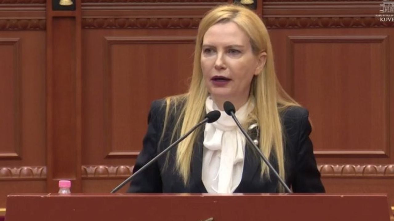 “Nuk jam deputete e PD-së”, Mesila Doda reagon për Top Channel: S’u konsultova për grupet, do vazhdoj kauzat e PDIU