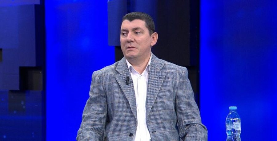 “Opozita të ishte treguar më e zgjuar, të përfitonin”/ Dështimi i seancës, reagon analisti: PD ra pre e provokimit…